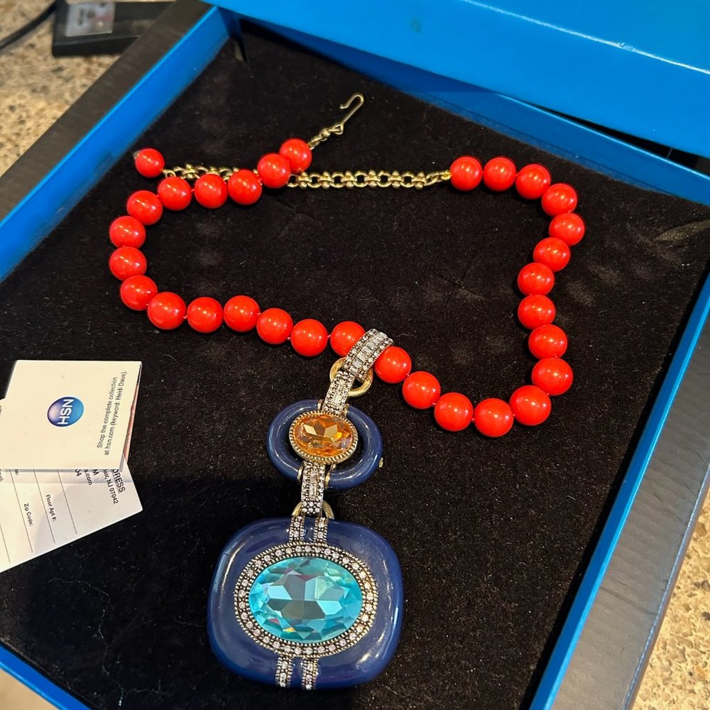 Heidi Daus "Super Chic"  Necklace Crystal Enamel Coral Blue-New in Box